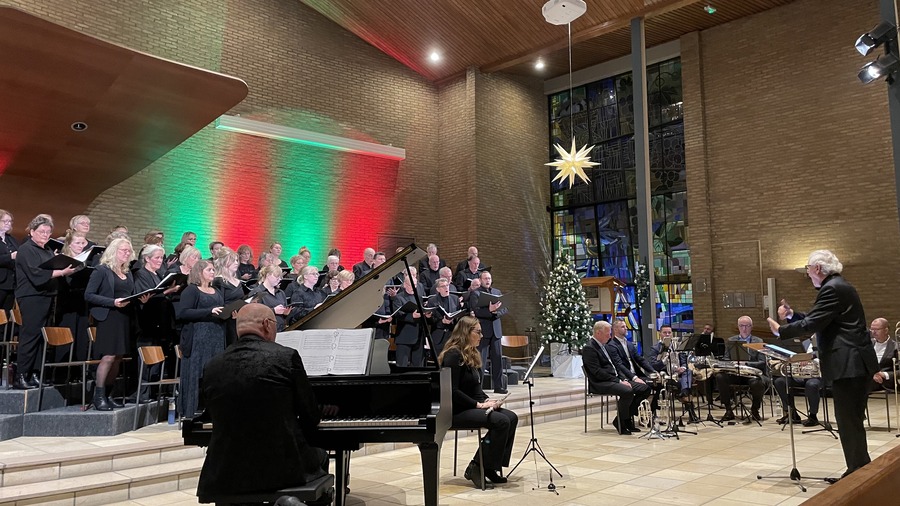 Carols & More - Henry J. Huisjes, Roelof Bosma, Brass Sextet, Nadia Huisjes, Carols, kerst, Christmas, John Rutter, David Willcocks, Koor, choir, koormuziek, classical, Einaudi, fluit, koperblazers, koper, trombone, euphonium, piano, dwarsfluit